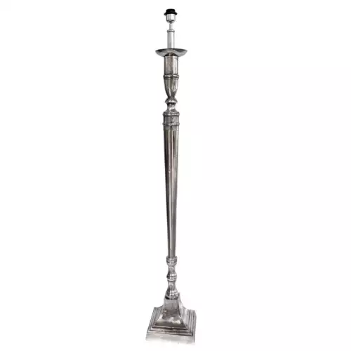 Stehlampe roh im klassischen Look silber